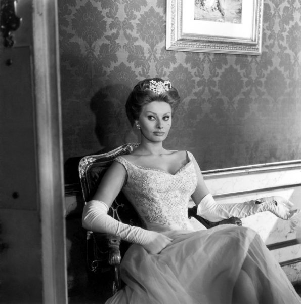 MV5BZjVhZDhkNjYtMTNmYy00ZjVkLWE0ZmYtNjVlODE3OTRiODVkXkEyXkFqcGdeQXVyMDI2NDg0NQ@@._V1_SY1000_CR0,0,991,1000_AL_