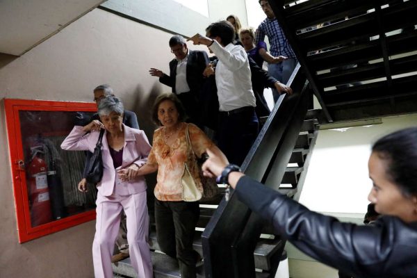 2017-07-05T233645Z_1392765054_RC155E34DE00_RTRMADP_3_VENEZUELA-POLITICS