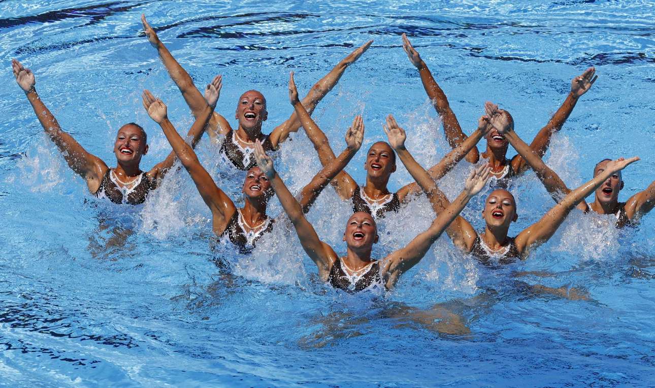 2017-07-18T102304Z_48629312_UP1ED7I0SUFDW_RTRMADP_3_SWIMMING-WORLD