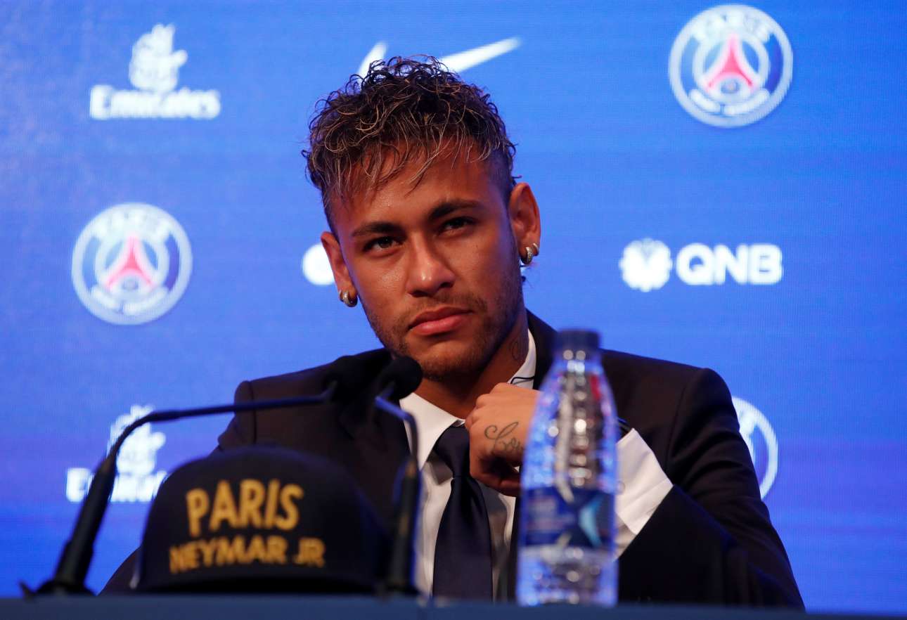 2017-08-04T121410Z_882102418_RC1DBDE36740_RTRMADP_3_SOCCER-NEYMAR