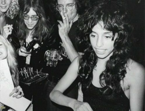 32be6730d4b610a549dc6032074754c4--rock-n-roll-lori