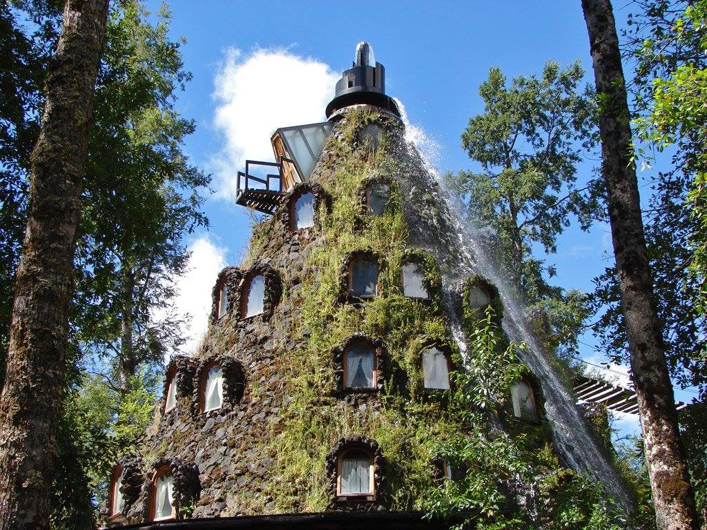 Magic Mountain Hotel