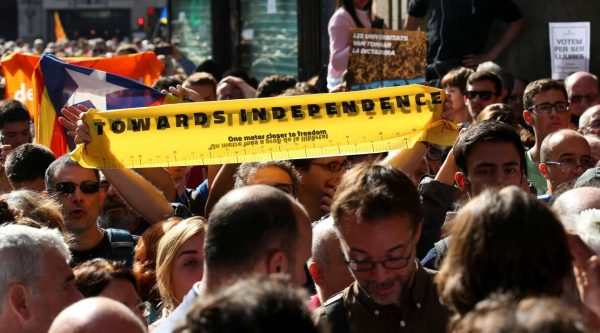 2017-09-20T100015Z_1941788527_RC1AE5C6C190_RTRMADP_3_SPAIN-POLITICS-CATALONIA