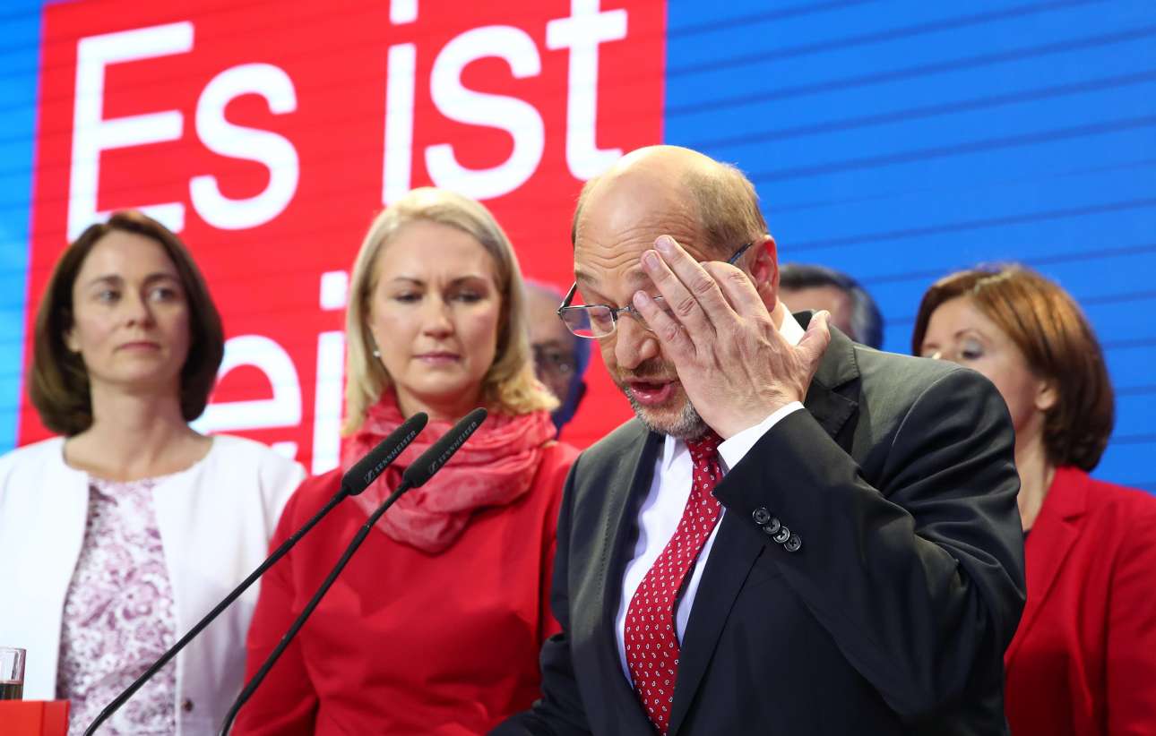 2017-09-24T163614Z_2023963894_UP1ED9O1A4DL3_RTRMADP_3_GERMANY-ELECTION-REACTION-SCHULZ