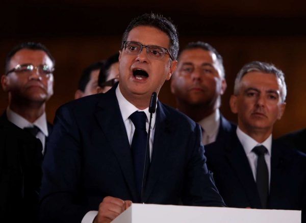 2017-10-17T193618Z_1781938175_RC1BC2F30180_RTRMADP_3_MALTA-CARBOMB