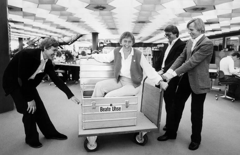 Beate Uhse mit ihren Söhnen