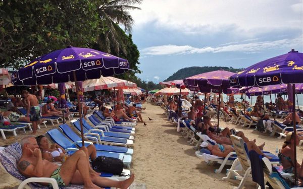 Τέλος το κάπνισμα για τους θεριακλήδες στην παραλία Πατόνγκ/ twitter