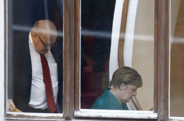 2017-10-18T101534Z_332248795_UP1EDAI0SHY5L_RTRMADP_3_GERMANY-POLITICS