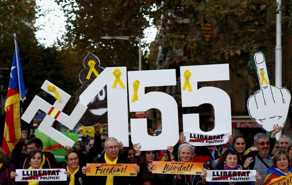 2017-11-11T160520Z_55691924_RC14B2758F70_RTRMADP_3_SPAIN-POLITICS-CATALONIA-PROTEST