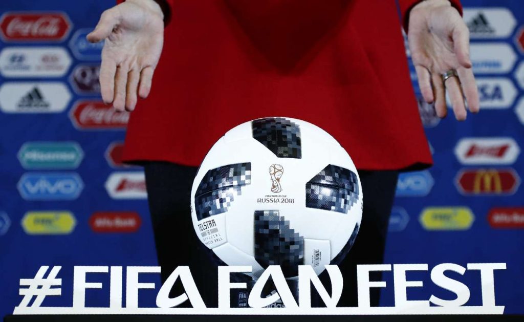 2017-11-29T135548Z_1235562092_UP1EDBT12P07Q_RTRMADP_3_SOCCER-WORLDCUP-DRAW-PREVIEW