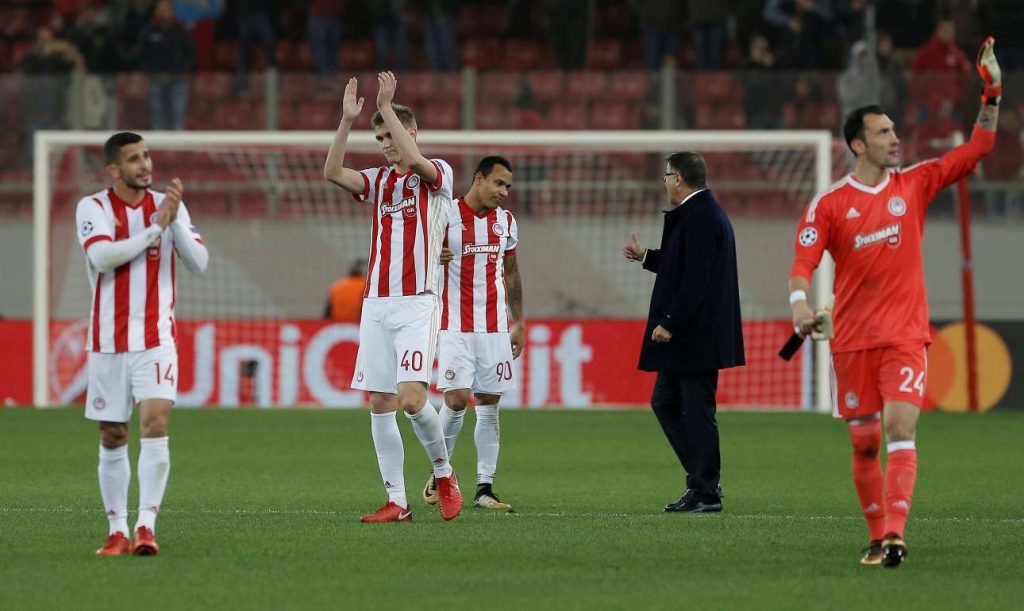 2017-12-05T214556Z_1333096454_RC19EE69E940_RTRMADP_3_SOCCER-CHAMPIONS-OLY-JUV