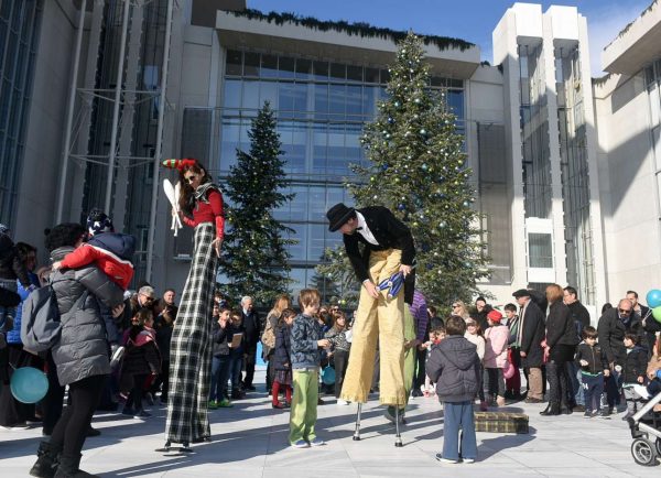 Χριστούγεννα στο Κέντρο Πολιτισμού «Σταύρος Νιάρχος». Η λειτουργία του έδωσε νέα στοιχεία στη ζωή της πρωτεύουσας