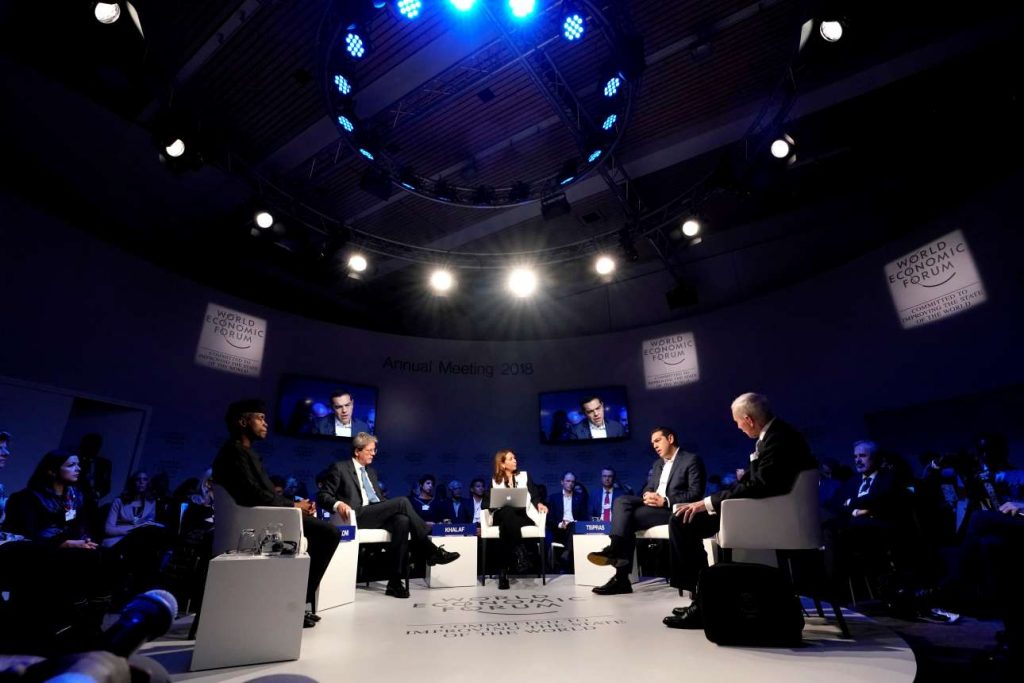 2018-01-24T123244Z_870301369_RC1A2B58DD40_RTRMADP_3_DAVOS-MEETING