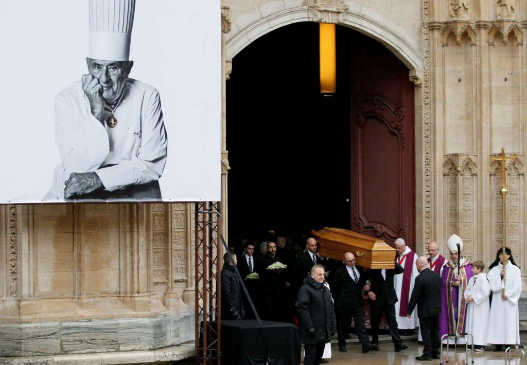 2018-01-26T141959Z_1037074826_RC167B02FE00_RTRMADP_3_PEOPLE-BOCUSE