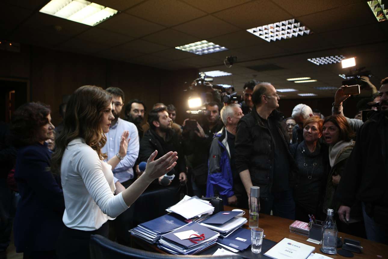 Η ηγεσίοα του υπουργείου εργασίας Σχτσιόγλου - Φωτίου) με τους συνδικαλιστές SOOC)