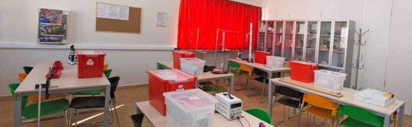 To Πρότυπο Εργαστηρίο Φυσικών Επιστημών, έτοιμο για τους μαθητές