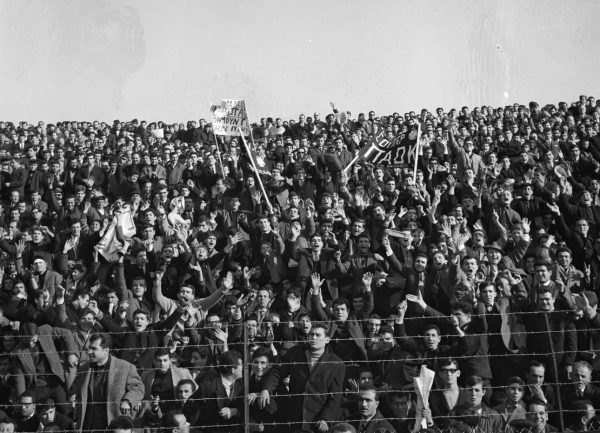 ΠΑΟΚ-Ολυμπιακός το 1968 με την Τούμπα φορτισμένη...