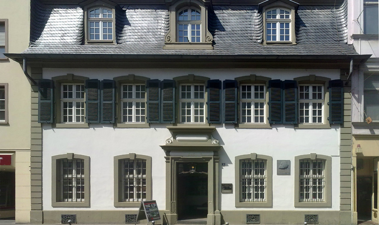 KARL-MARX_haus-Trier-FutUndBeidl-Flickr-1290-768