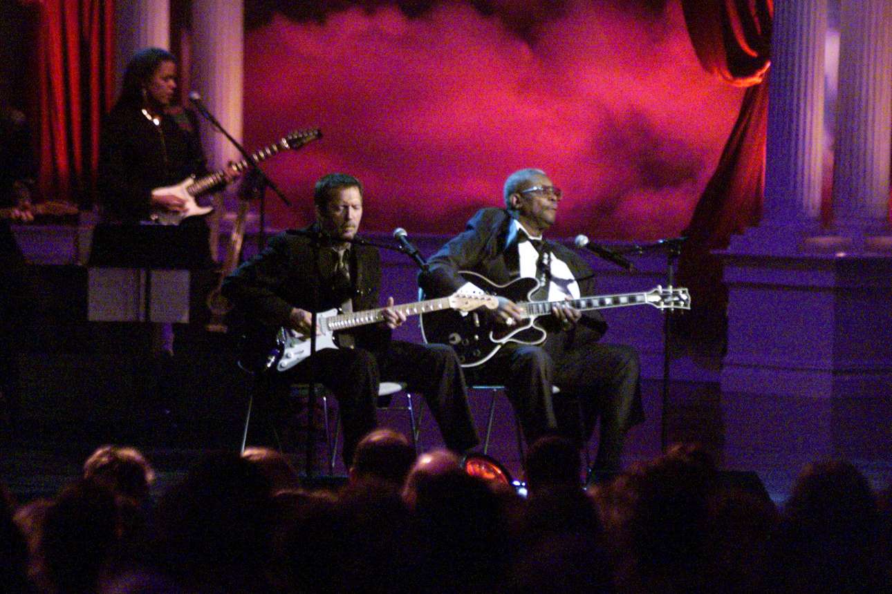 Με τον θρύλο των μπλουζ, B.B. King Larry Busacca/ Getty Images/Ideal Images)