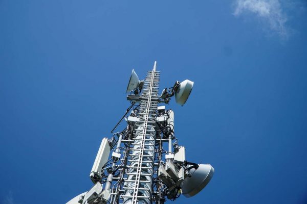 Αυτή η κεραία λαμβάνει δεδομένα, τα οποία μπορούν να αποβούν σωτήρια για χιλιάδες ανθρώπινες ζωές (vodafone.com)