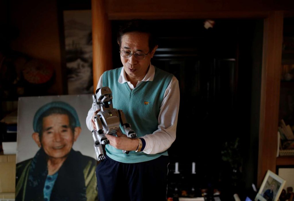 2018-03-27T232149Z_218287038_RC13355EFC00_RTRMADP_3_JAPAN-AGEING-ROBOTS