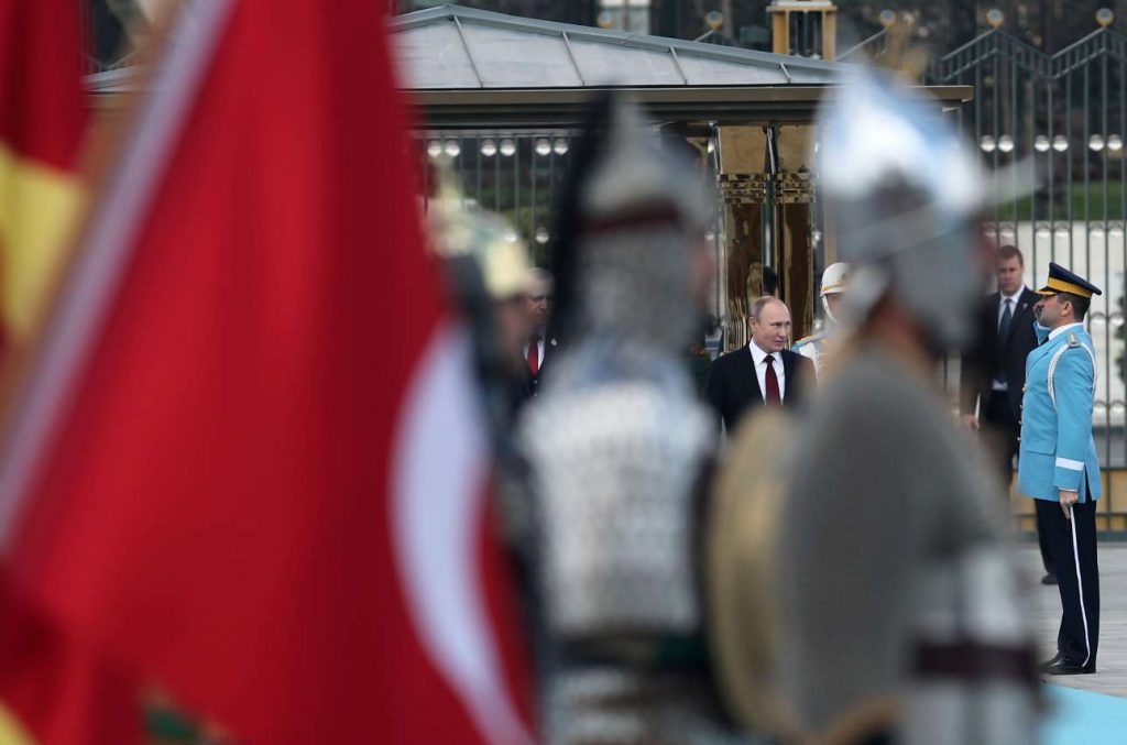 2018-04-03T135035Z_1270646974_RC12EC0D5D00_RTRMADP_3_TURKEY-RUSSIA