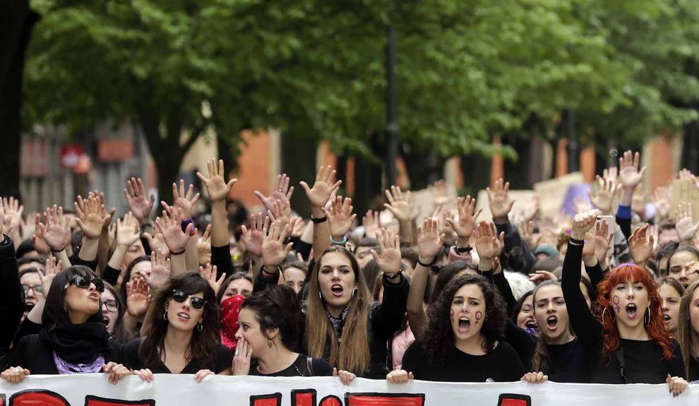 _AJ25489068_7bf460f8