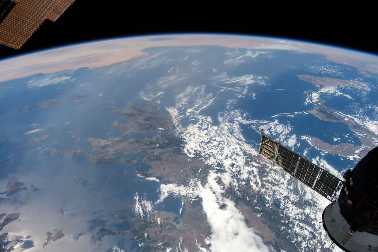 ISS053-E-343Athens, Thessiloniki (1)