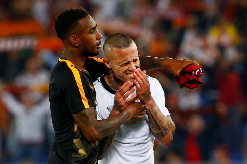 2018-05-02T213308Z_1142286429_RC165939A7F0_RTRMADP_3_SOCCER-CHAMPIONS-ROM-LIV