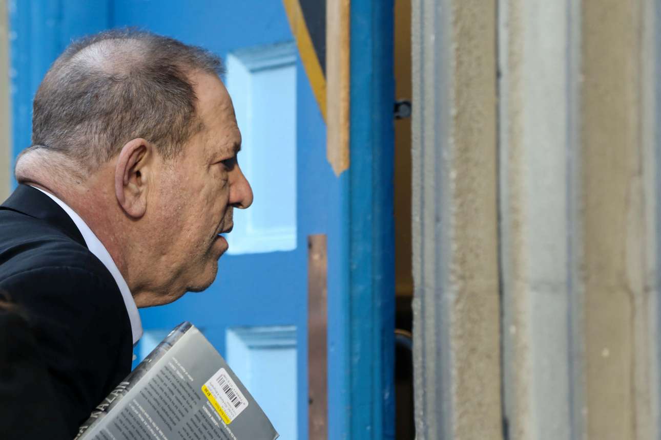 2018-05-25T114316Z_1036853820_RC1EBAE55DE0_RTRMADP_3_PEOPLE-HARVEY-WEINSTEIN