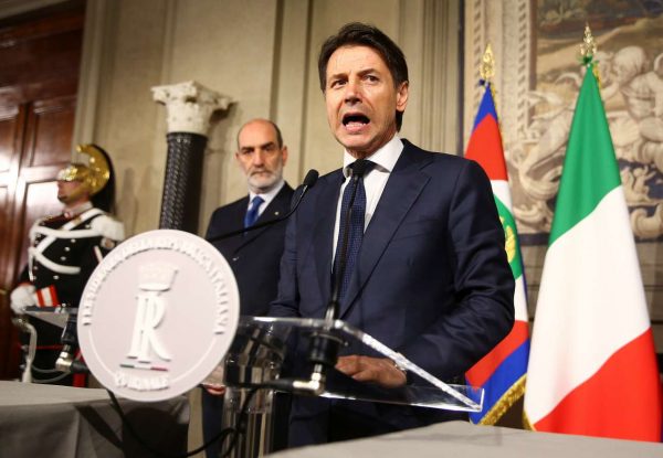 2018-05-27T183217Z_1581603612_RC1843A12B50_RTRMADP_3_ITALY-POLITICS