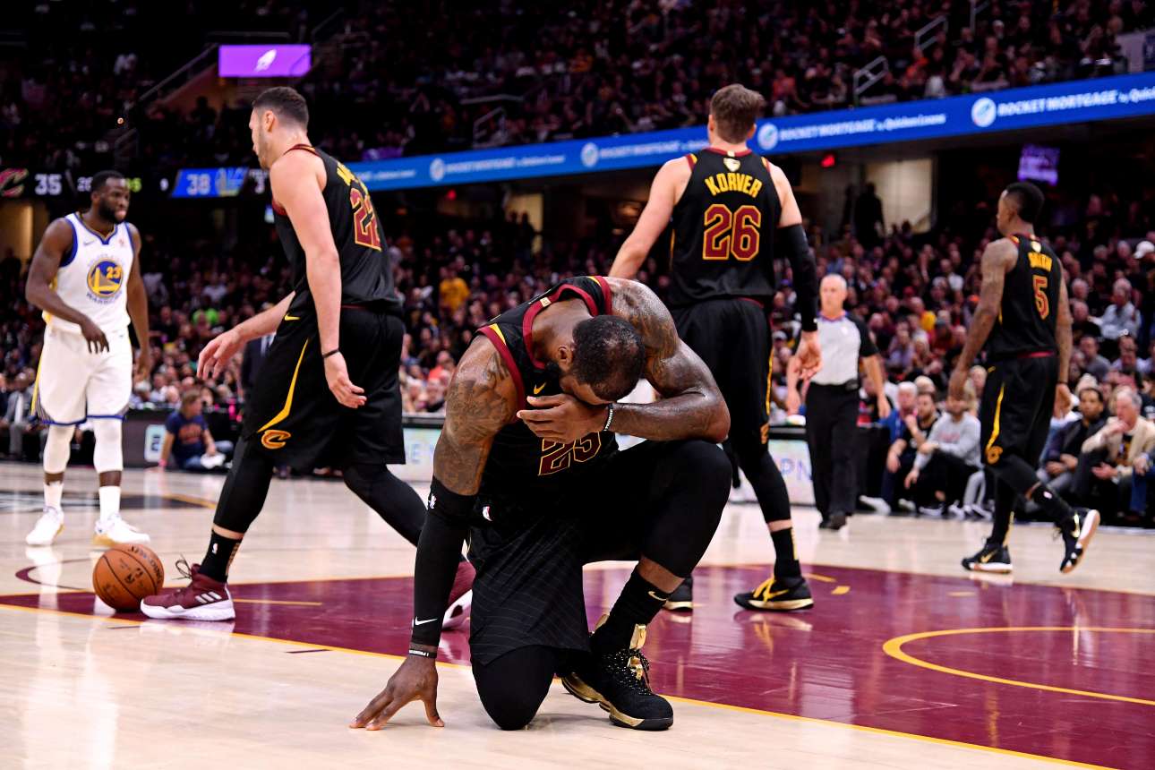 2018-06-09T055538Z_209527298_RC1F839E4D20_RTRMADP_3_BASKETBALL-NBA-CLE-GSW