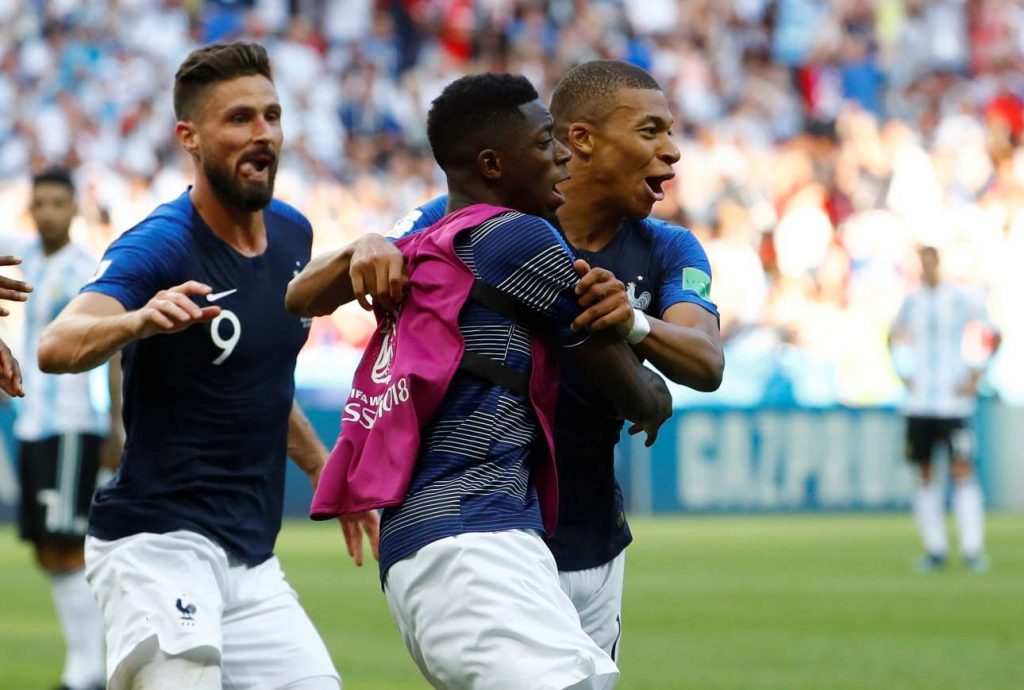 2018-06-30T153055Z_116130083_RC19AEF37840_RTRMADP_3_SOCCER-WORLDCUP-FRA-ARG