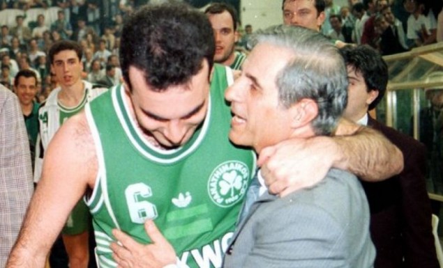 Με τον Νίκο Γκάλη φωτό: INTIMEnews)