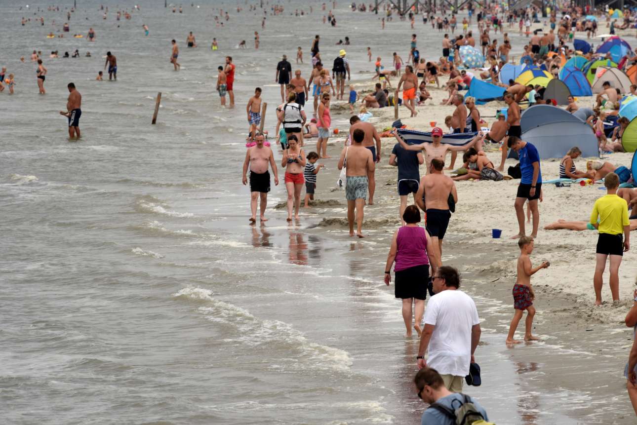 2018-07-28T152105Z_1618099984_RC1182EC02F0_RTRMADP_3_GERMANY-WEATHER