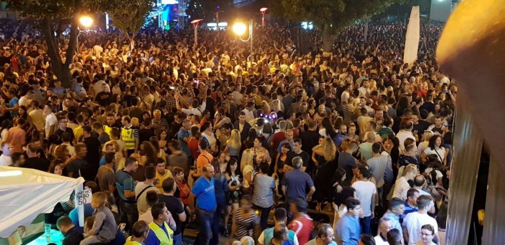 37092800_10156713768262932_3278356744719302656_o