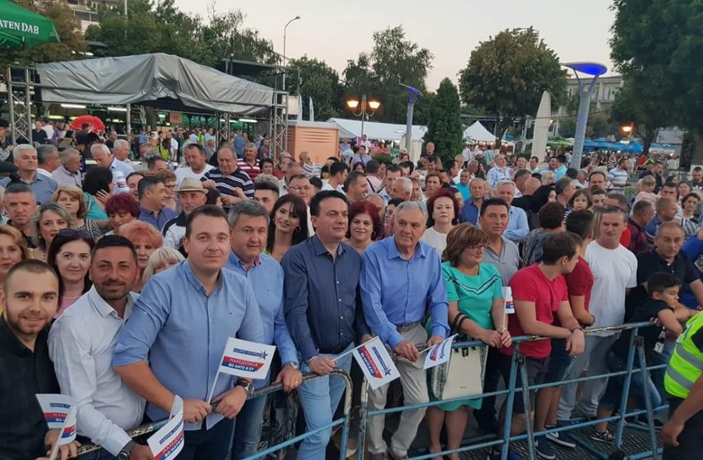 37199418_10156713616967932_3882408667579940864_o